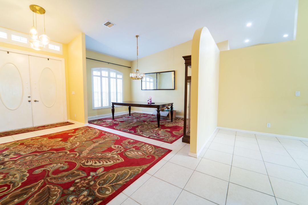 En Venta: $665,000 (4 camas, 3 baños, 2722 Pies cuadrados)