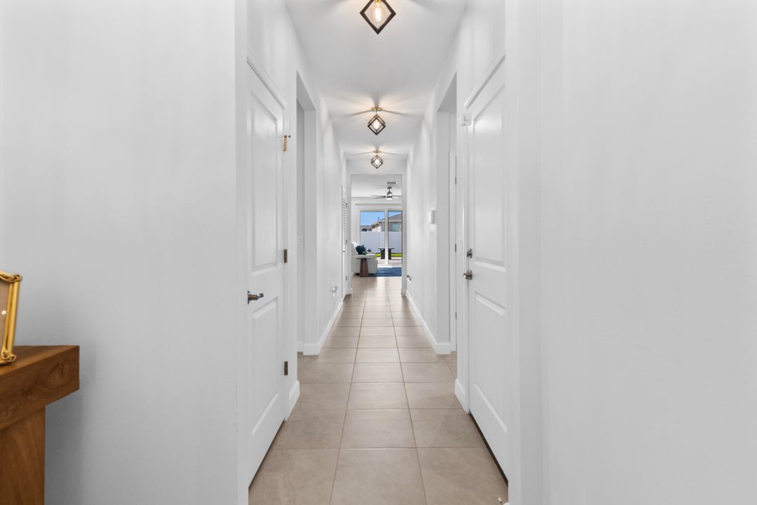 En Venta: $439,900 (3 camas, 2 baños, 1894 Pies cuadrados)