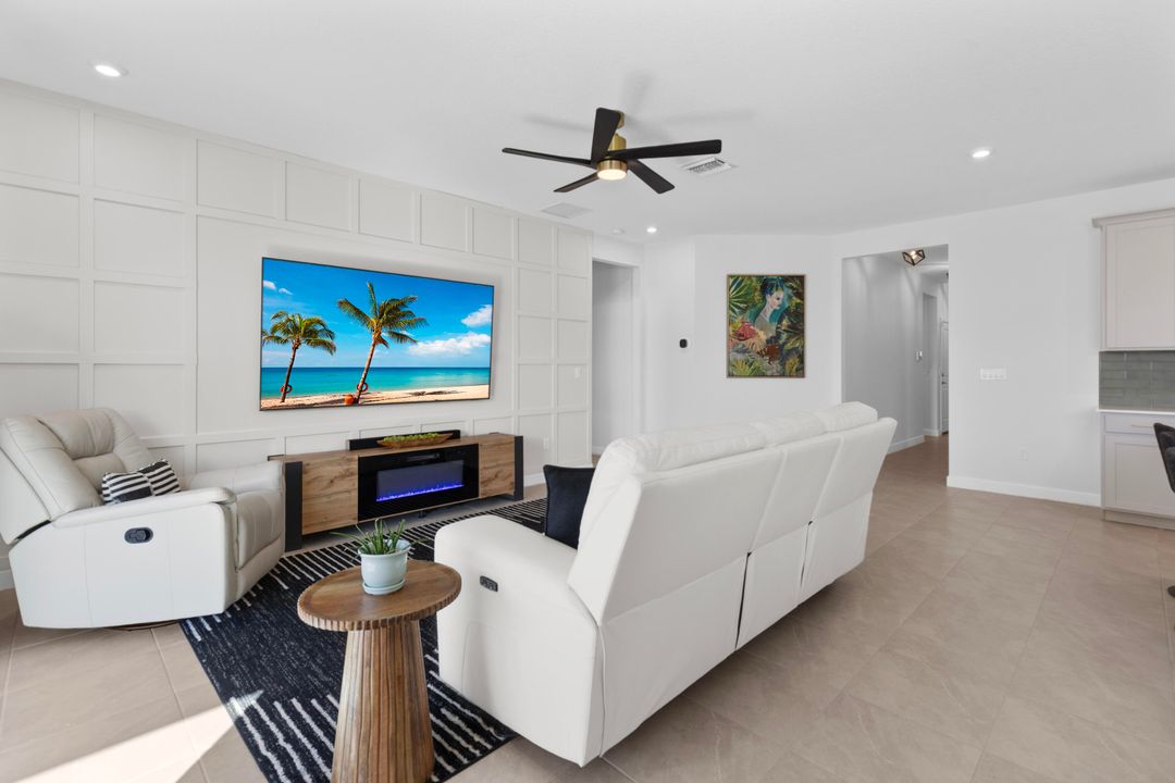 En Venta: $439,900 (3 camas, 2 baños, 1894 Pies cuadrados)