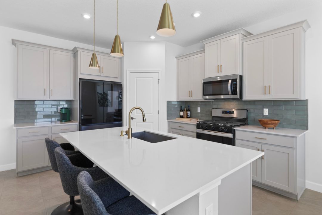 En Venta: $439,900 (3 camas, 2 baños, 1894 Pies cuadrados)