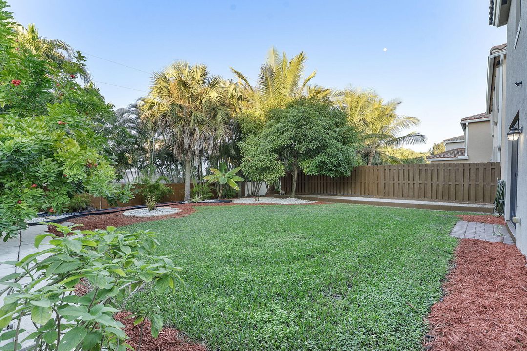 For Rent: $4,000 (4 beds, 2 baths, 2359 Square Feet)