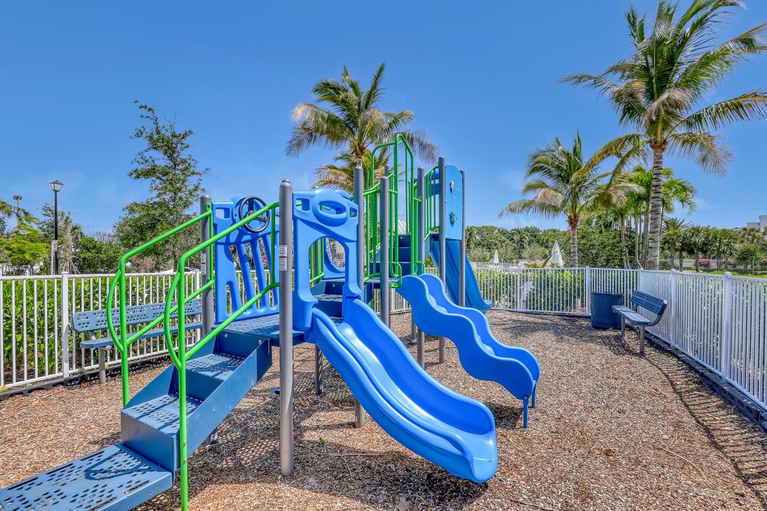 待售: $809,900 (3 贝兹, 2 浴室, 1868 平方英尺)