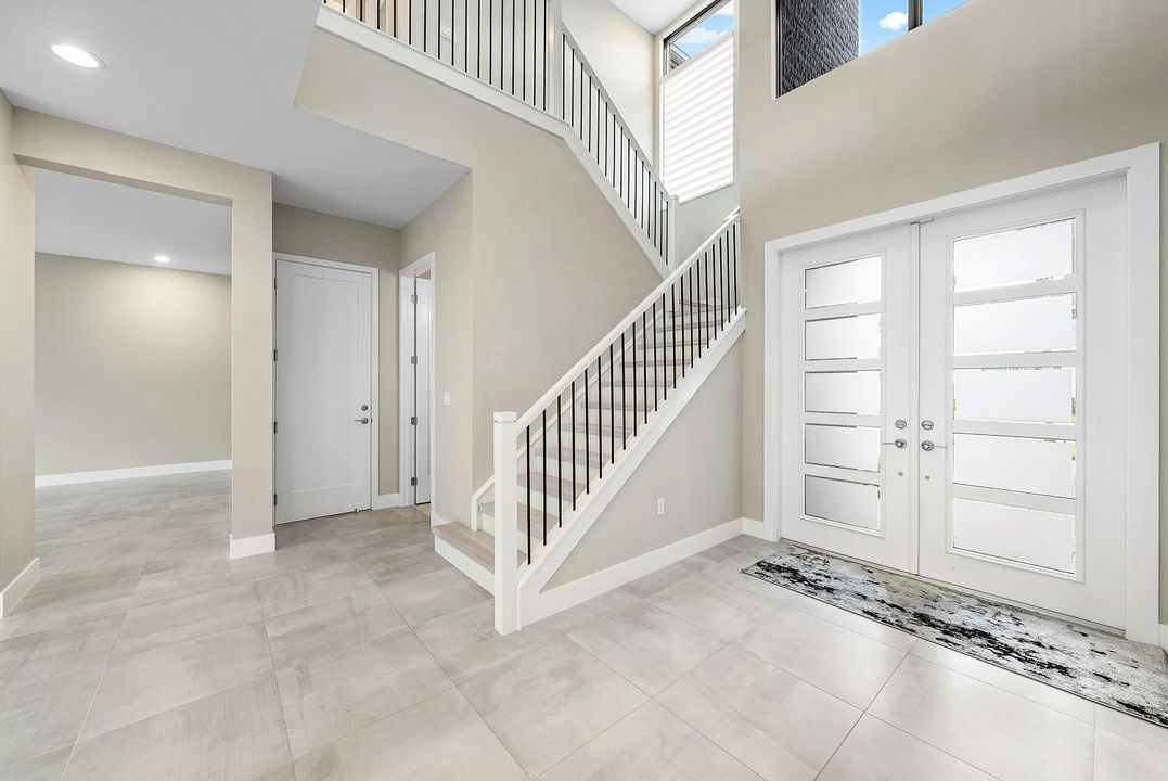 待售: $2,250,000 (5 贝兹, 5 浴室, 4098 平方英尺)