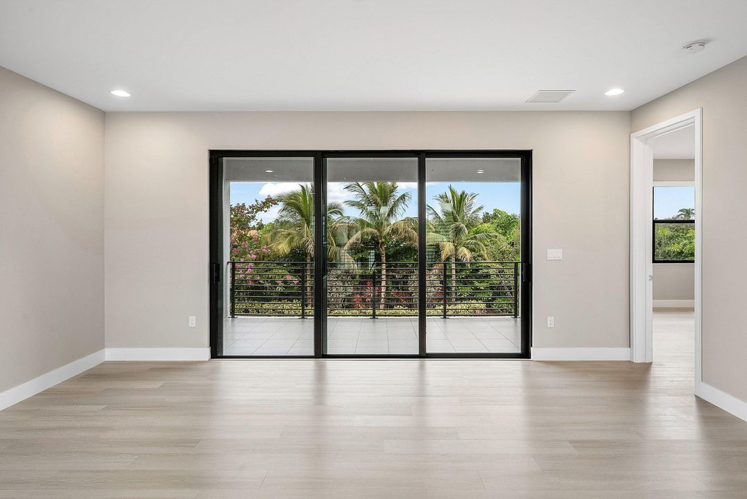 待售: $2,250,000 (5 贝兹, 5 浴室, 4098 平方英尺)