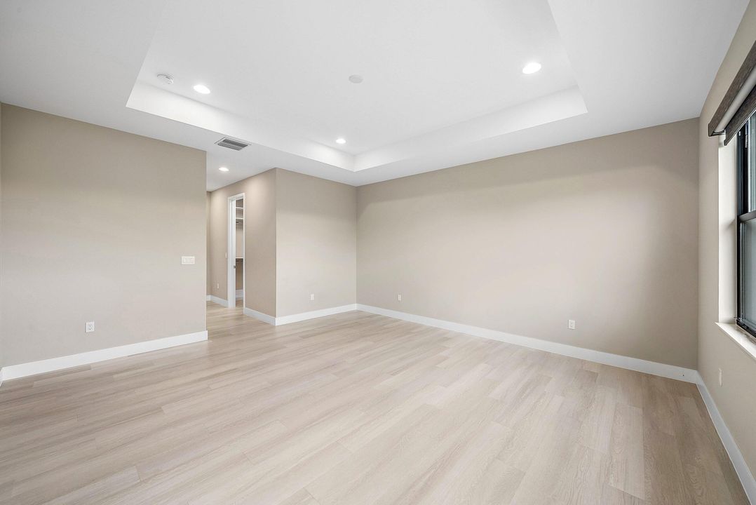 待售: $2,250,000 (5 贝兹, 5 浴室, 4098 平方英尺)