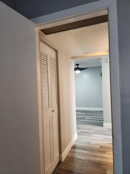 For Sale: $139,900 (2 beds, 2 baths, 1080 Square Feet)