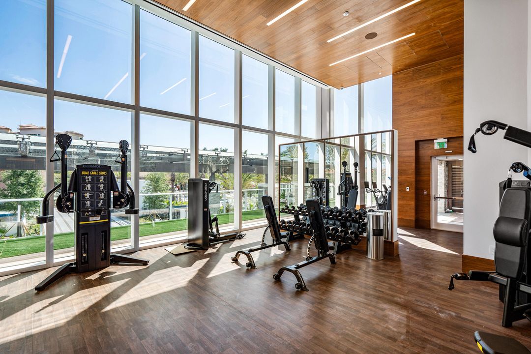 For Sale: $3,195,000 (3 beds, 3 baths, 2653 Square Feet)