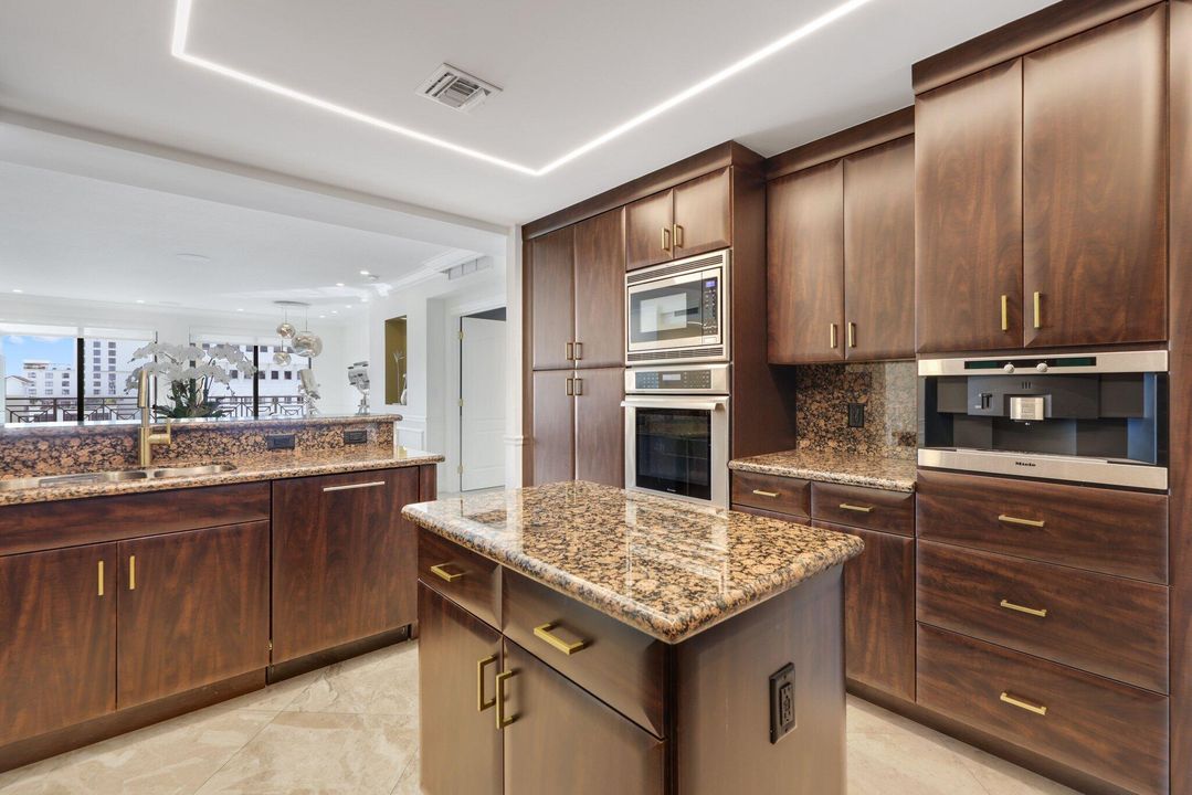 For Rent: $11,000 (2 beds, 2 baths, 2268 Square Feet)