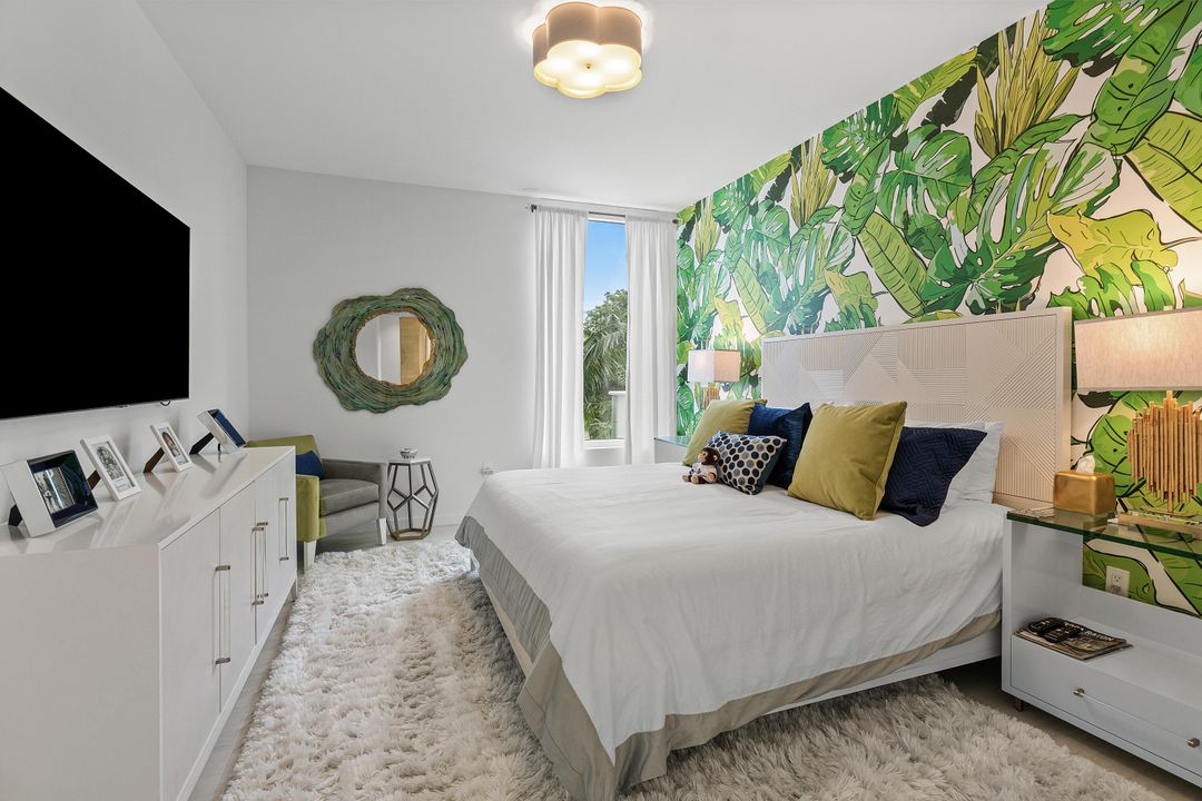 For Sale: $3,195,000 (3 beds, 3 baths, 2653 Square Feet)