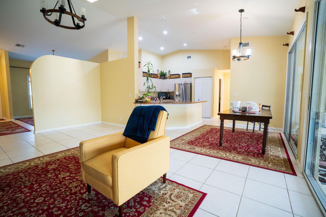 En Venta: $665,000 (4 camas, 3 baños, 2722 Pies cuadrados)