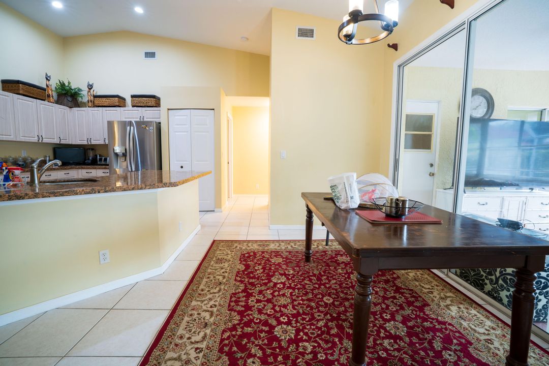 En Venta: $665,000 (4 camas, 3 baños, 2722 Pies cuadrados)