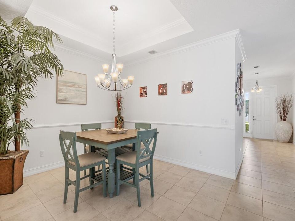 На продажу: $355,000 (3 спален, 2 ванн, 1920 Квадратных фут)