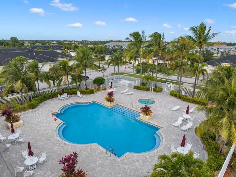 На продажу: $355,000 (3 спален, 2 ванн, 1920 Квадратных фут)