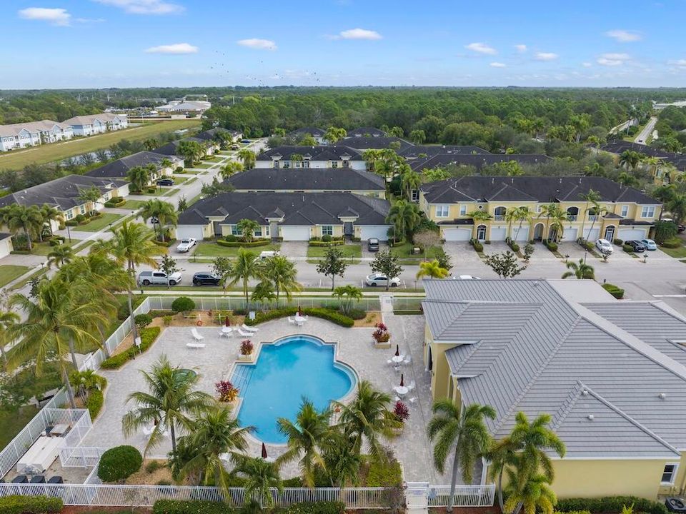 На продажу: $355,000 (3 спален, 2 ванн, 1920 Квадратных фут)