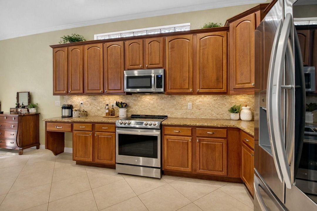 For Sale: $850,000 (4 beds, 2 baths, 2238 Square Feet)