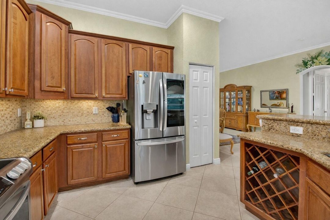 For Sale: $850,000 (4 beds, 2 baths, 2238 Square Feet)