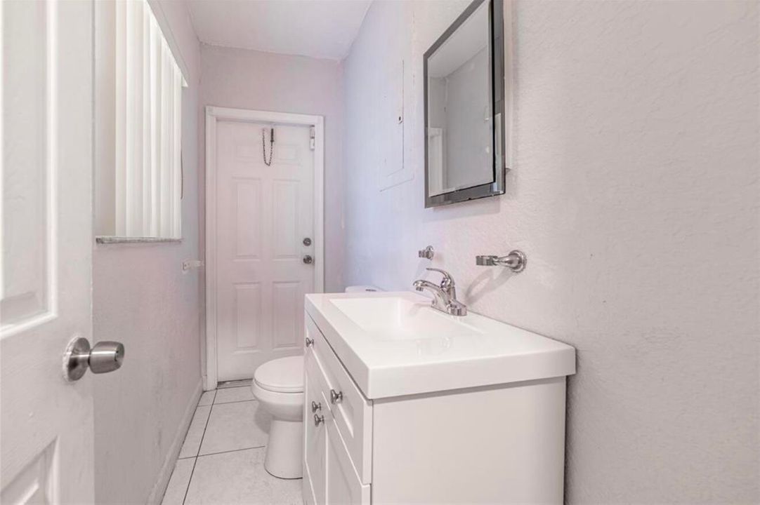 En Venta: $600,000 (3 camas, 1 baños, 3000 Pies cuadrados)