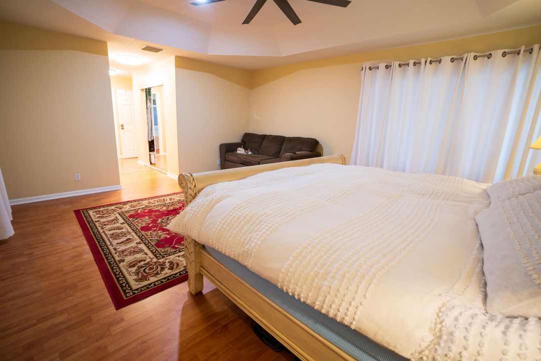 En Venta: $665,000 (4 camas, 3 baños, 2722 Pies cuadrados)