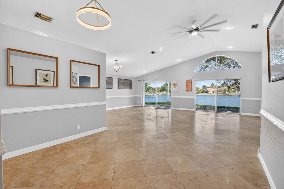 For Sale: $718,500 (4 beds, 2 baths, 1980 Square Feet)