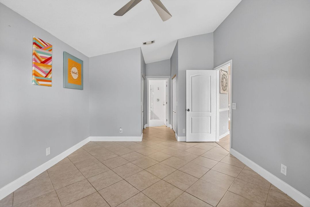 For Sale: $718,500 (4 beds, 2 baths, 1980 Square Feet)