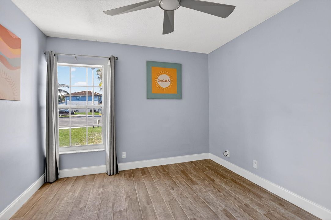 For Sale: $718,500 (4 beds, 2 baths, 1980 Square Feet)