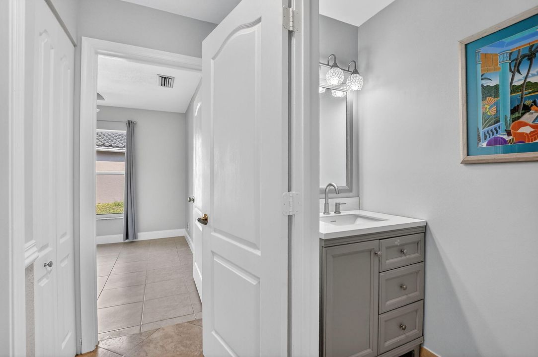 For Sale: $718,500 (4 beds, 2 baths, 1980 Square Feet)