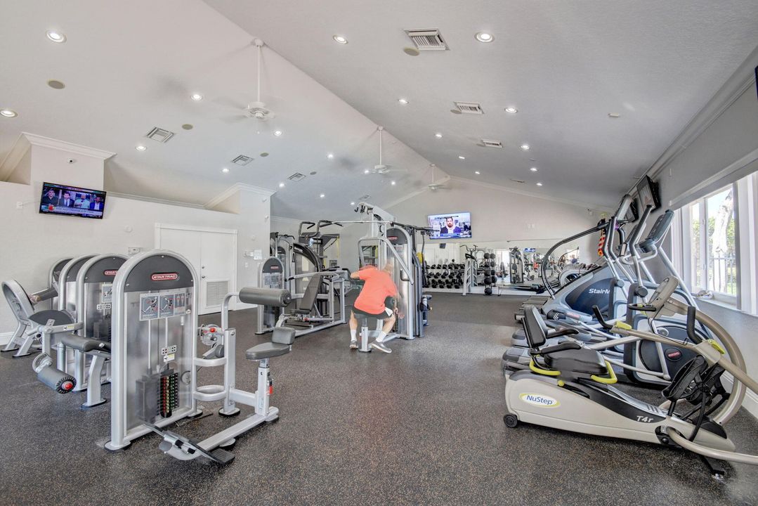 For Sale: $718,500 (4 beds, 2 baths, 1980 Square Feet)