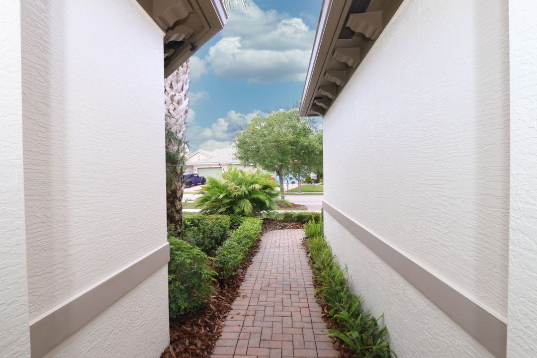 待售: $399,000 (3 贝兹, 2 浴室, 1895 平方英尺)