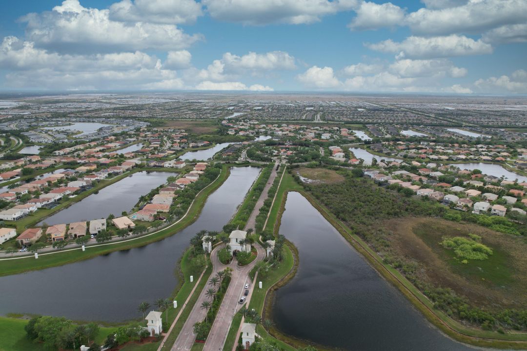 待售: $399,000 (3 贝兹, 2 浴室, 1895 平方英尺)