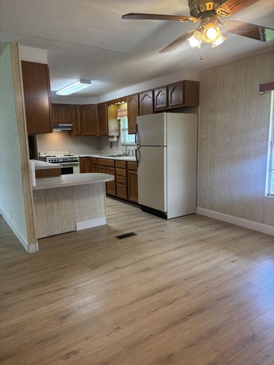 For Sale: $45,000 (2 beds, 2 baths, 1152 Square Feet)