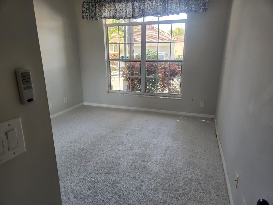 En Venta: $410,000 (2 camas, 2 baños, 1213 Pies cuadrados)