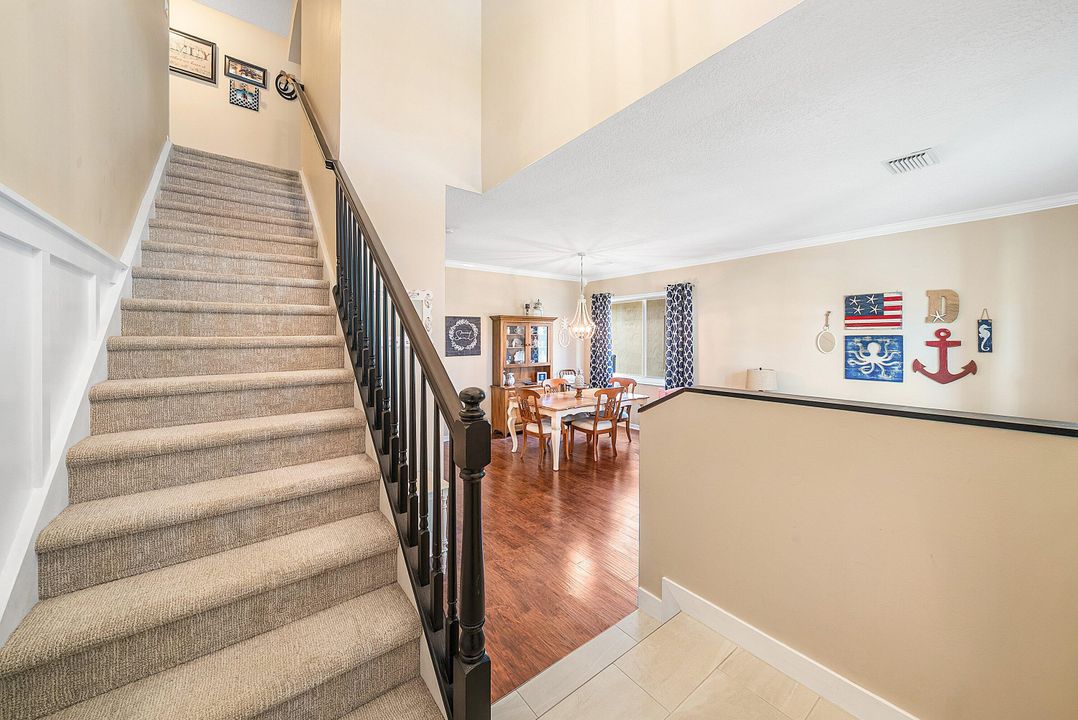 En Venta: $595,000 (4 camas, 3 baños, 2236 Pies cuadrados)