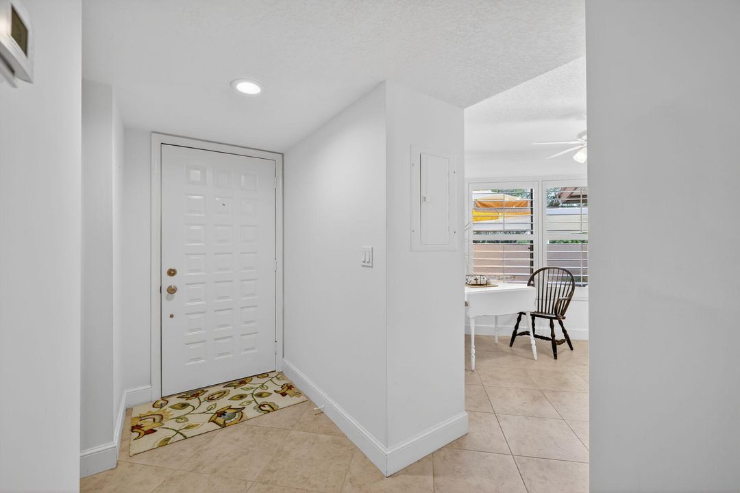 На продажу: $320,000 (2 спален, 2 ванн, 1506 Квадратных фут)