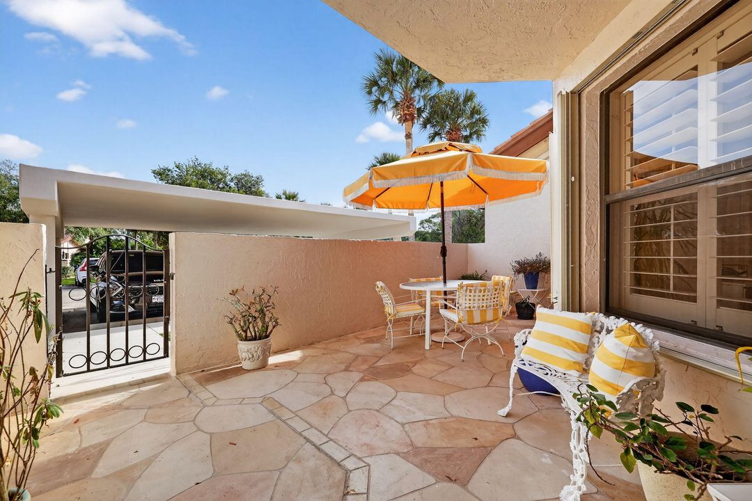 На продажу: $320,000 (2 спален, 2 ванн, 1506 Квадратных фут)