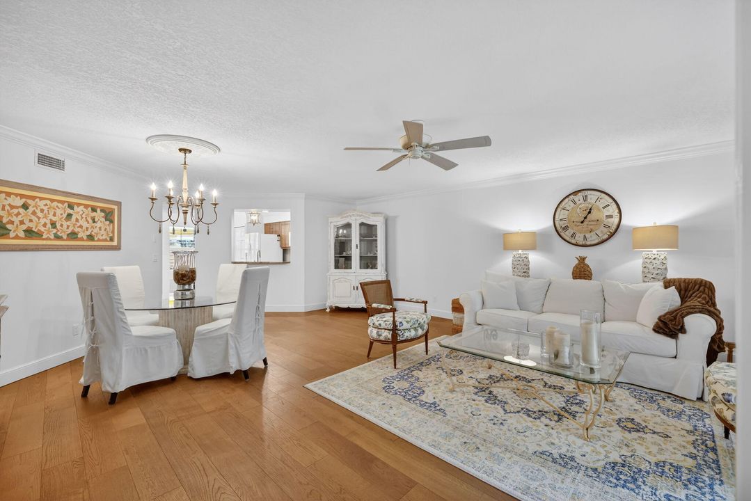 На продажу: $320,000 (2 спален, 2 ванн, 1506 Квадратных фут)