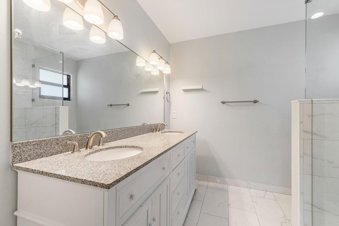 For Sale: $729,900 (4 beds, 2 baths, 2552 Square Feet)