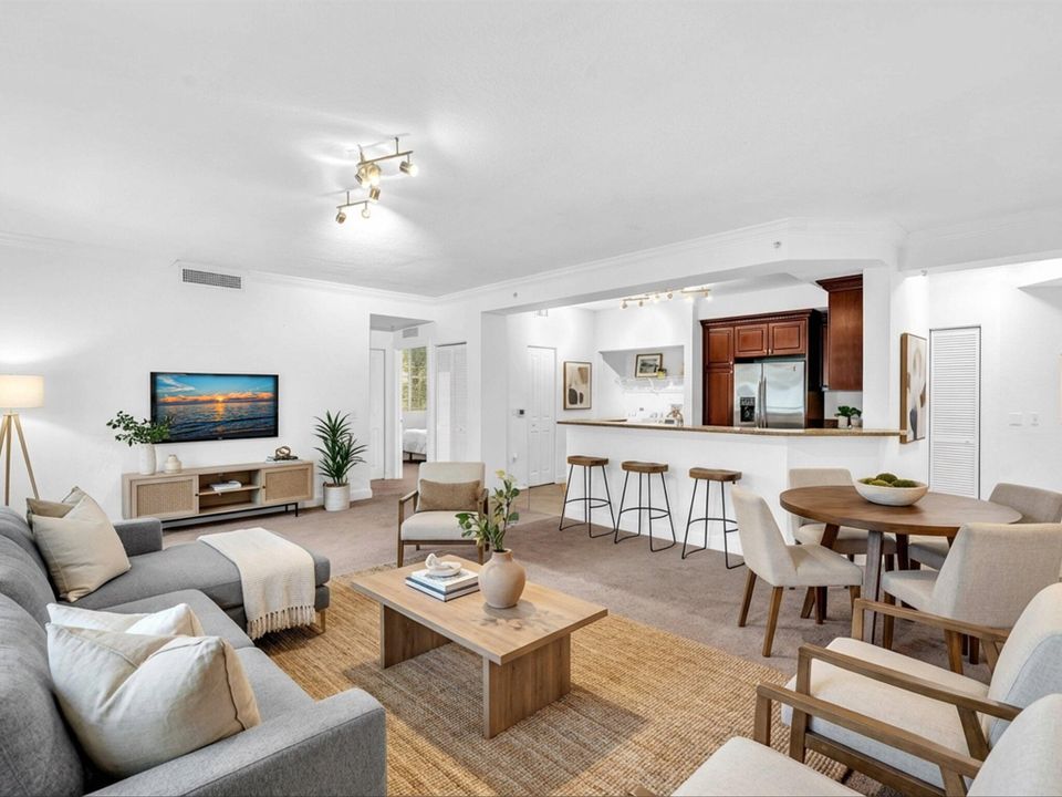 В аренду: $2,500 (3 спален, 2 ванн, 1367 Квадратных фут)