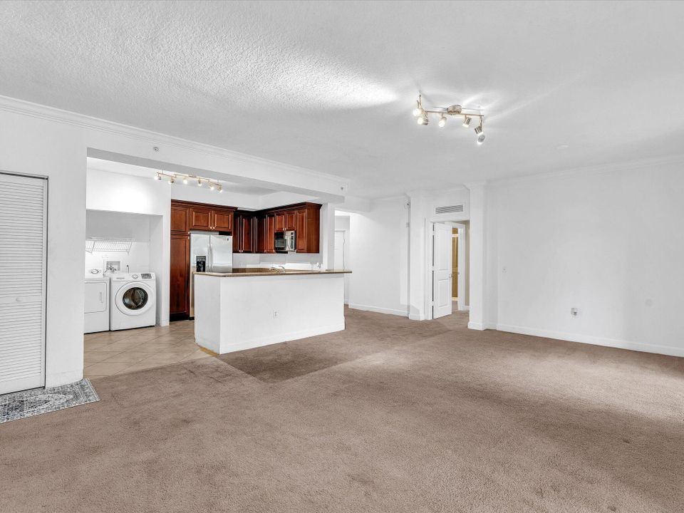 В аренду: $2,500 (3 спален, 2 ванн, 1367 Квадратных фут)