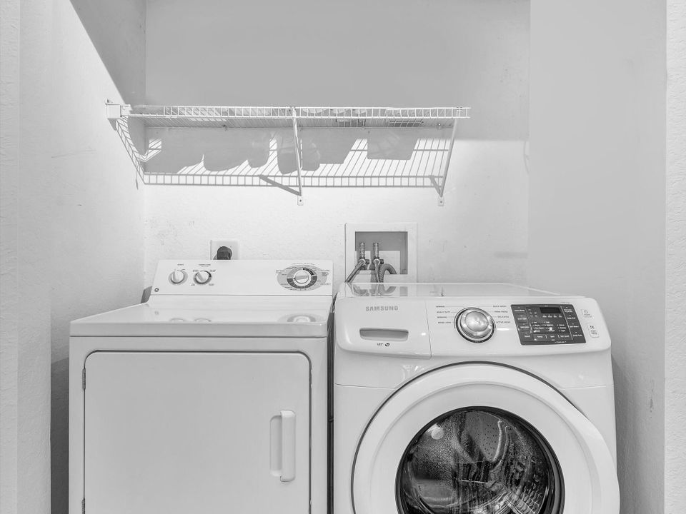 В аренду: $2,500 (3 спален, 2 ванн, 1367 Квадратных фут)