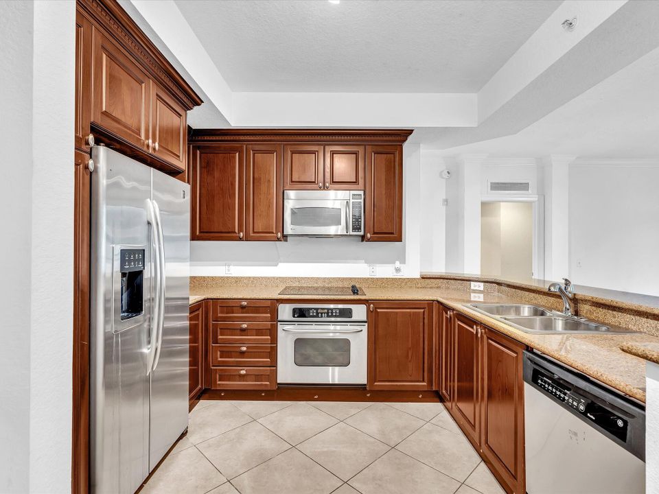 В аренду: $2,500 (3 спален, 2 ванн, 1367 Квадратных фут)