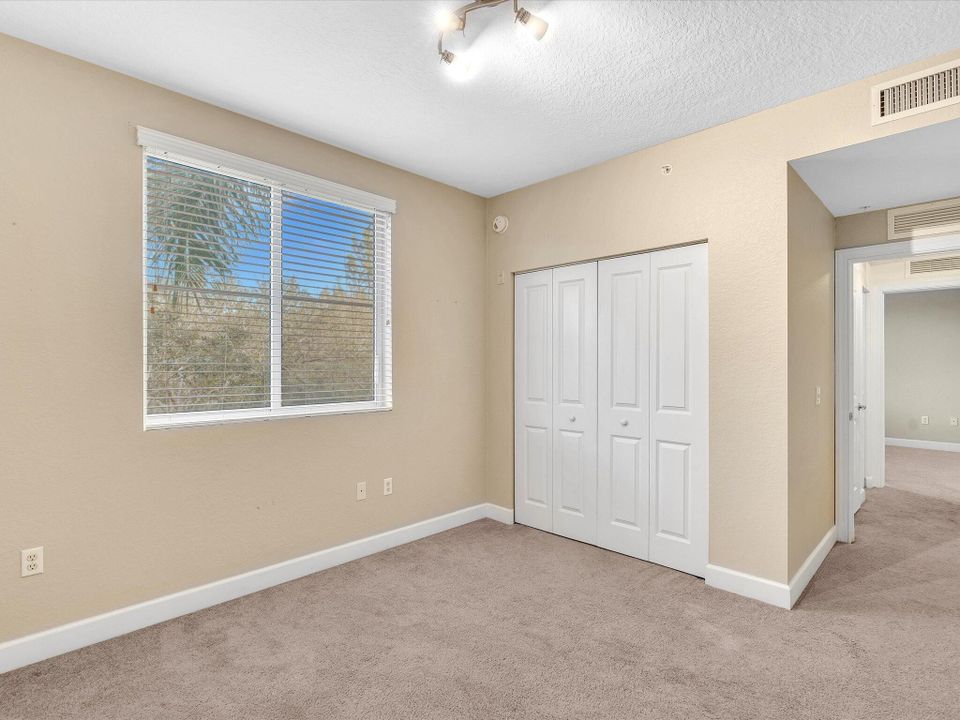 В аренду: $2,500 (3 спален, 2 ванн, 1367 Квадратных фут)