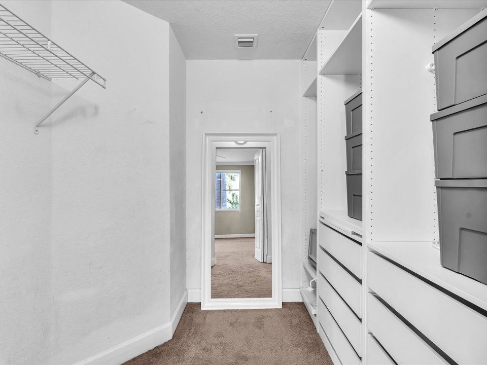 В аренду: $2,500 (3 спален, 2 ванн, 1367 Квадратных фут)