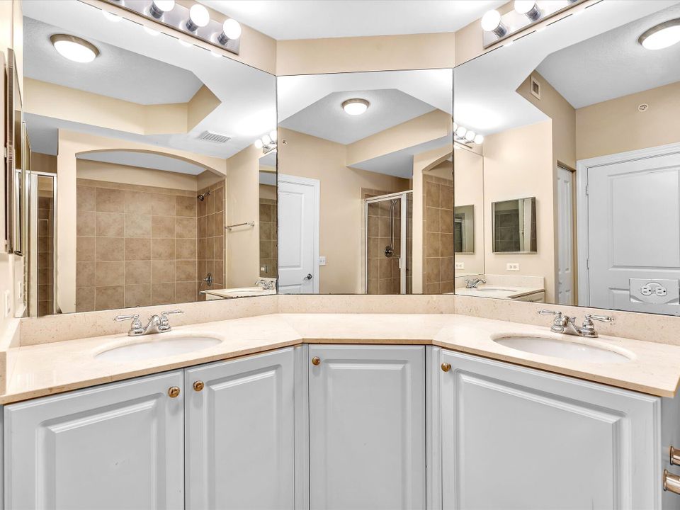 В аренду: $2,500 (3 спален, 2 ванн, 1367 Квадратных фут)