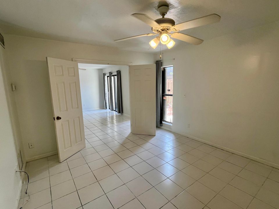 For Rent: $1,600 (1 beds, 1 baths, 627 Square Feet)
