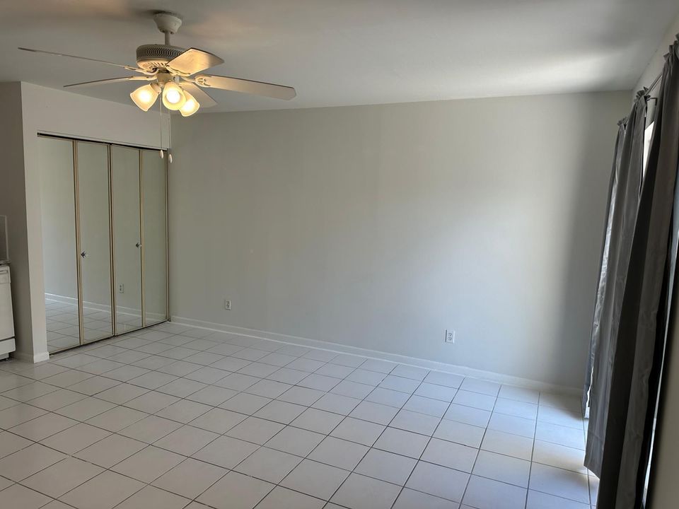 For Rent: $1,600 (1 beds, 1 baths, 627 Square Feet)