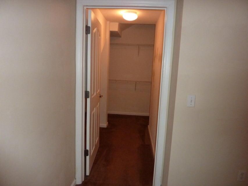 For Rent: $2,700 (2 beds, 2 baths, 1194 Square Feet)