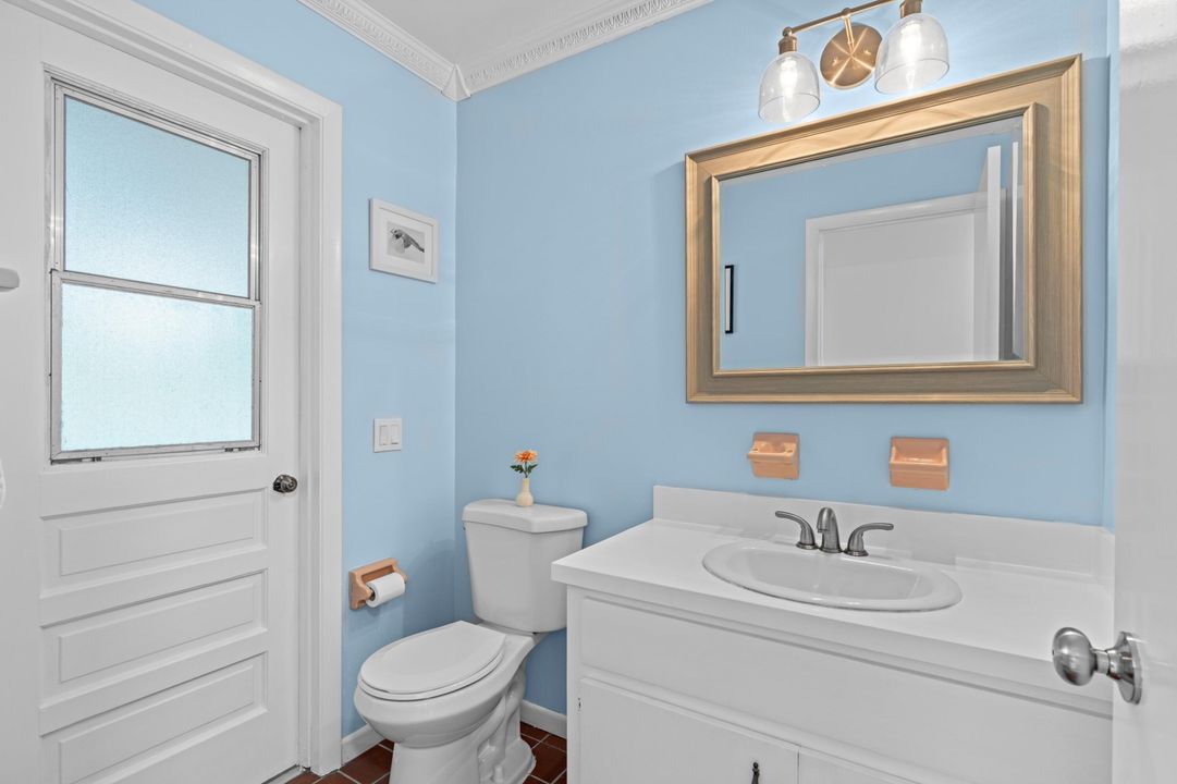 En Venta: $1,200,000 (5 camas, 4 baños, 2717 Pies cuadrados)