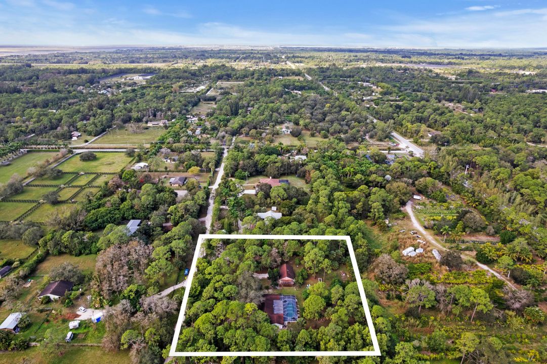 En Venta: $1,200,000 (5 camas, 4 baños, 2717 Pies cuadrados)