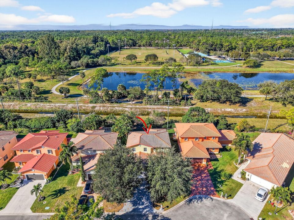 待售: $450,000 (3 贝兹, 2 浴室, 2219 平方英尺)