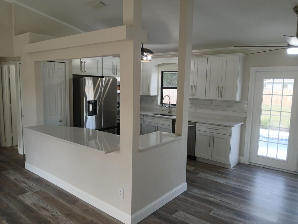 На продажу: $399,000 (3 спален, 2 ванн, 1135 Квадратных фут)